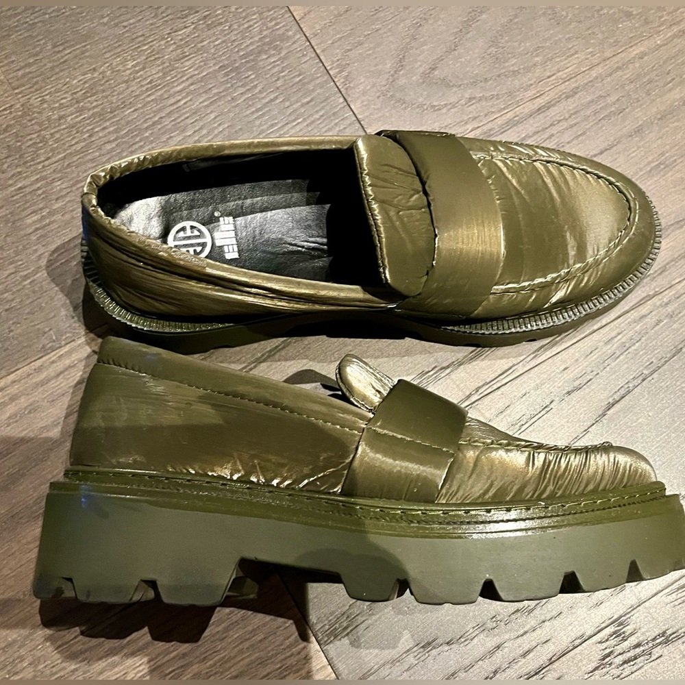 Elle chucky loafers